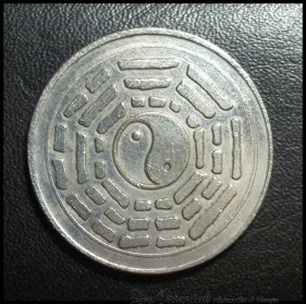 Tai Sui Bagua Munt – Bescherming en Evenwicht