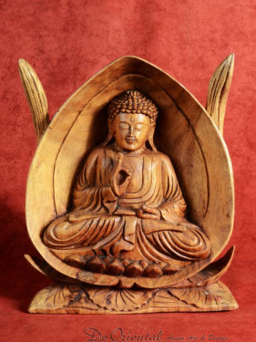 Boeddha in opengewerkte lotus uit Indonesie