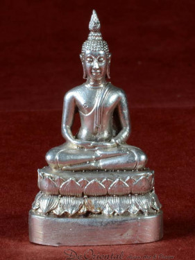 Boeddha miniatuur voor donderdag Boeddha vernikkeld