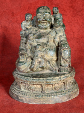 Happy Boeddha met kinderen Brons