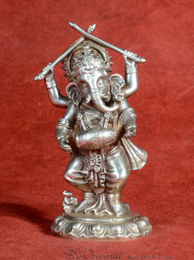 Ganesha dansend met trommel 