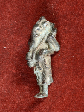60+ jaar oud bronzen Ganesha amulet