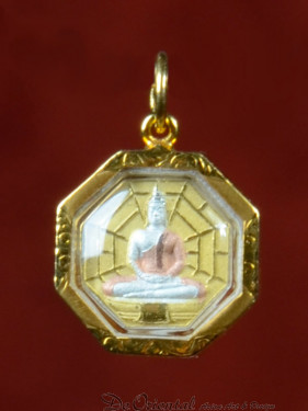 Tweezijdig amulet van Boeddha op bagua bi-color