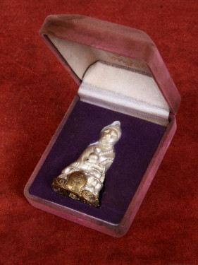 Phra Kring Sam Daen Lok That – Verzilverd – 2003