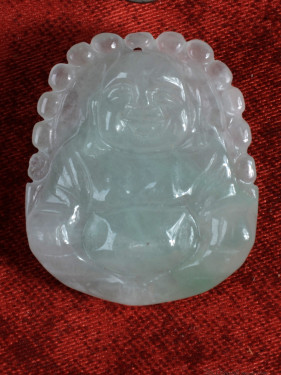 Jade hanger 2 zijdige Happy-Boeddha reliëf