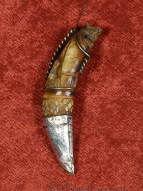 Authentieke Thaise Tijgertand Amulet hanger