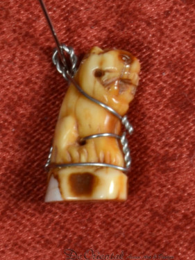 Authentieke Thaise Tijgertand Amulet hanger