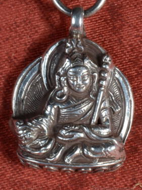 925 zilveren hanger Padmasambhava met Tibetaanse gravure