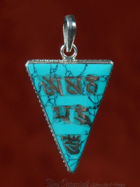 Hanger Om Mani Padme Hum triangle in turkoois
