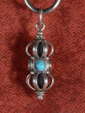 Tibetaanse hanger 925 zilver dorje met turquoise en koraal