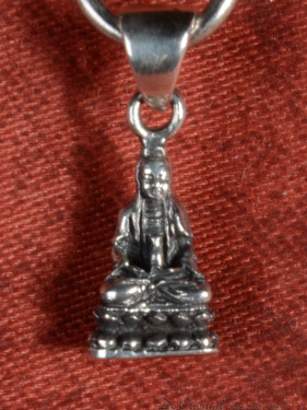 Hanger 925 zilver Guan Yin zittend in meditatie