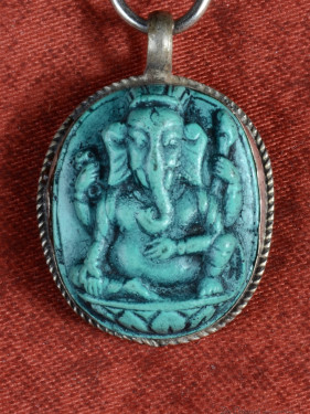 Hanger Ganesha speksteen met verzilverde omlijsting