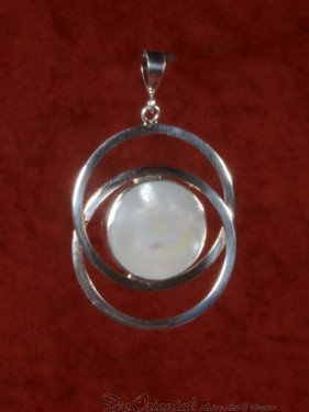 Parelmoer hanger zilver drie ringen met oog van Shiva
