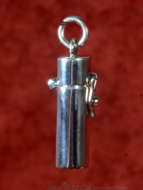 Zilveren relikwiehouder of pillendoosje met sluiting 10 mm