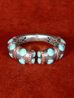 Sterling zilveren armband met turkoois en rode spinel