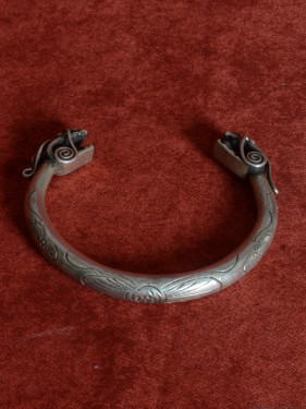 Traditionele armband dragon