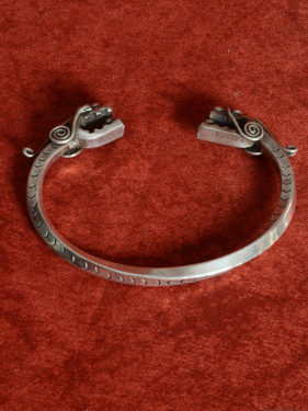 Traditionele armband dragon