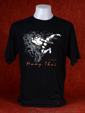 Muay Thai T-Shirt "Pra Ram Yeap Longkar" van Human Fighting, Anusha Saisuk design, zwart