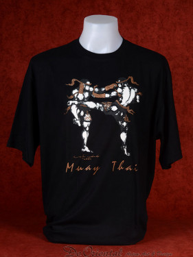 Muay Thai T-Shirt "Mon Yan Lukr" van Human Fighting, Anusha Saisuk design, zwart