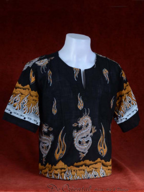 Tropenshirt zonder kraag en met draken print zwart.