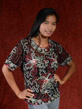 Zwarte blouse met Tulle Tape borduurwerk bloemen M