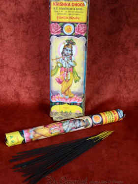 Hand gerolde wierook Khrishna Dhoop