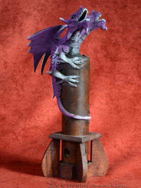 Wierookbrander met twee-koppige draak paars