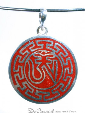 Hanger Om, Carneool ingelegd in zilver