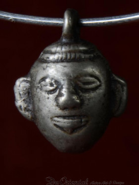 Bronzen hanger uit Nagaland