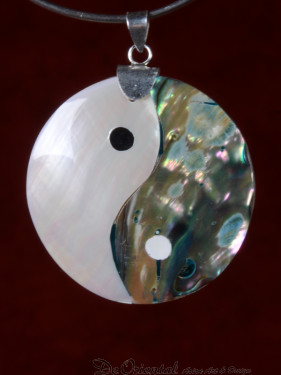 Handgemaakt sieraad van Yin Yang schelp, parelmoer