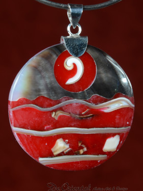 Handgemaakt sieraad van parelmoer en schelp 43 mm