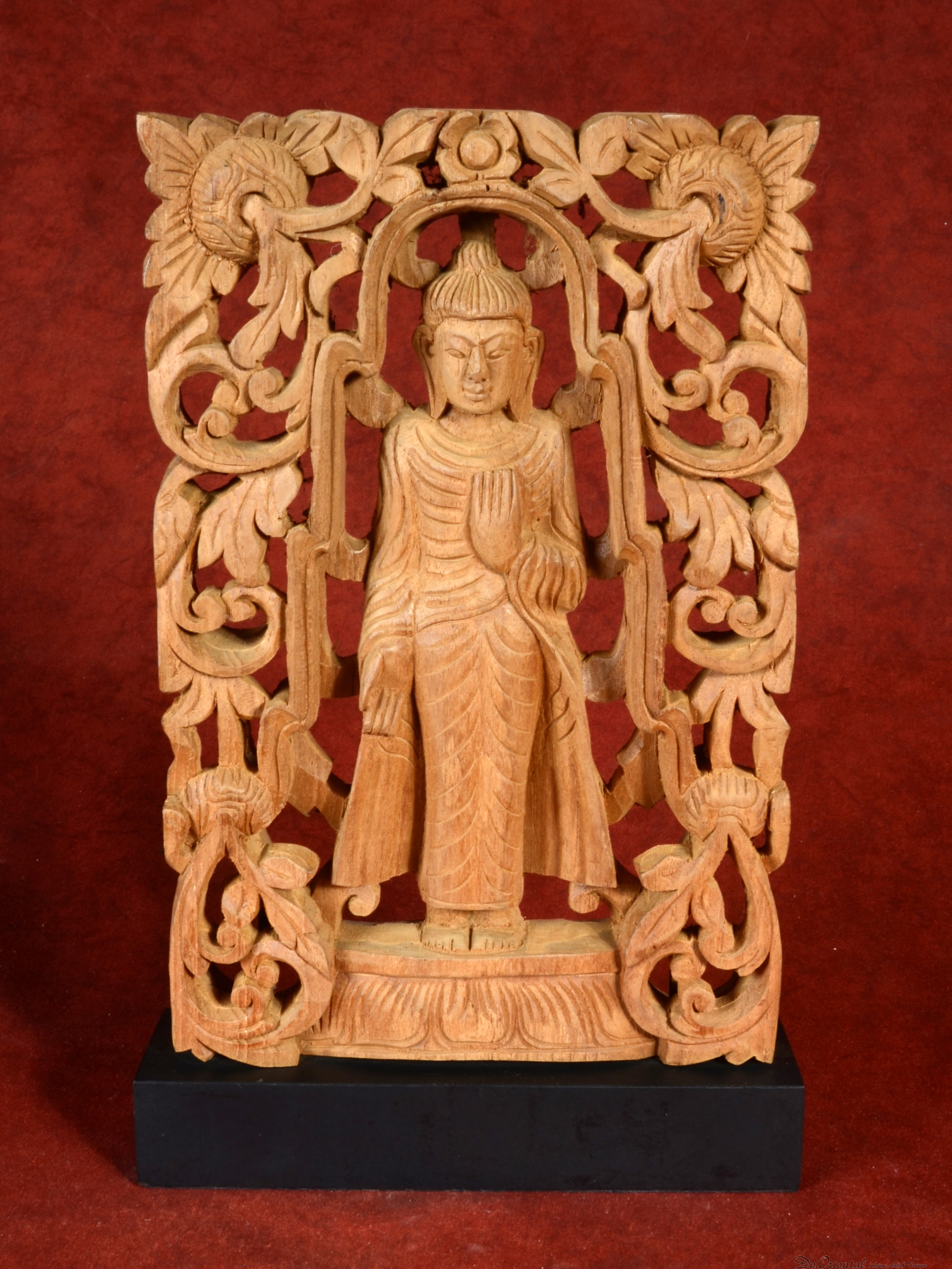 levering aan huis Sentimenteel verdediging Houtsnijwerk van Boeddha in Varada Mudra | De Oriental