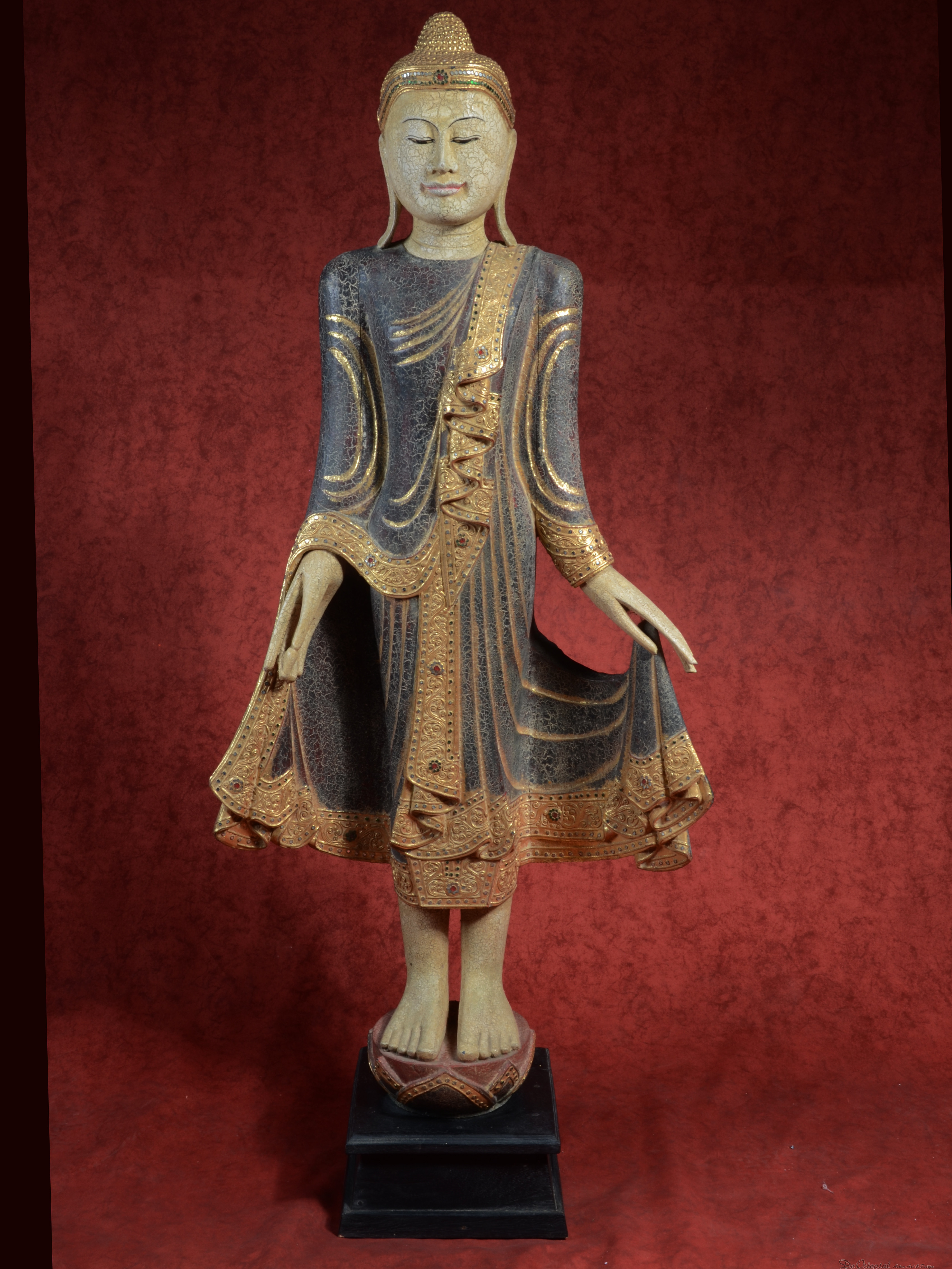 Onhandig conjunctie Wig Grote Mandalay Boeddha staand met lakwerk, spiegeltjes en glas. | De  Oriental