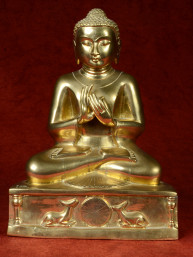 Birmeese Boeddha in Dharmacakra