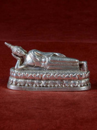 Boeddha miniatuur voor dinsdag Boeddha vernikkeld