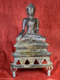 Zittende bronzen Boeddha – Lanna stijl 