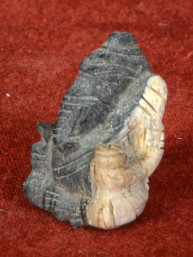 Ganesha miniatuur handgesneden versteend hout Thailand