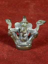 Bronzen Ganesha miniatuur met vier armen