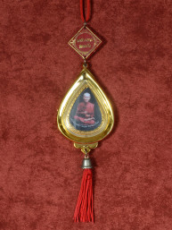 Thaise auto amulet hanger met Boeddha Phra Too