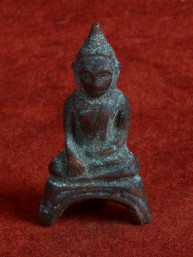 Antieke Phra Chiang Saen Boeddha Amulet Brons