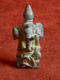 Bronzen Ganesha Thailand met yant en gebroken slagtand
