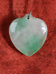 Jade Hanger in Hartvorm