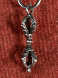 Miniatuur Vajra hanger oud 925 zilver