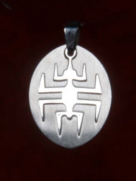 Tribal art hanger van edelstaal