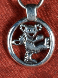 Zilveren hanger visgraat 925 aan leren koord