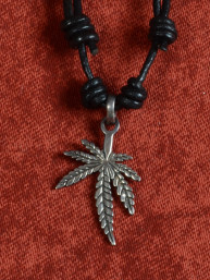 Zilveren Marihuana Blad Hanger met Leren Koord