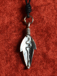 Hanger verzilverd bladvorm met slangmotief