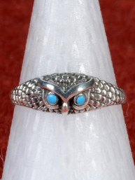 Ring met kop van een Uil met turkoois ingelegde ogen 925