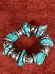 Armband met turquoise natuurstenen