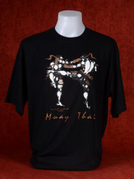 Muay Thai T-Shirt "Mon Yan Lukr" van Human Fighting, Anusha Saisuk design, zwart